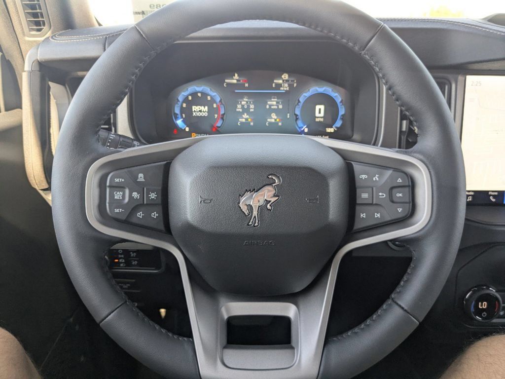 New 2025 Ford Bronco Badlands AWD/4WD image 27