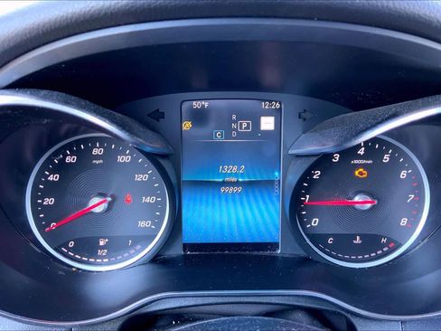 Used 2022 Mercedes-Benz GLC 300 4MATIC image 26