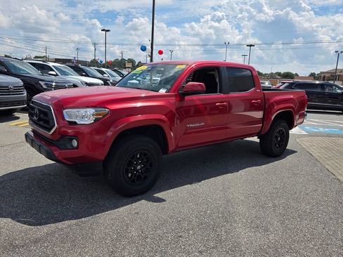 Used 2021 Toyota Tacoma SR5 RWD image 3