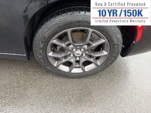 Used 2018 Dodge Charger GT image 12