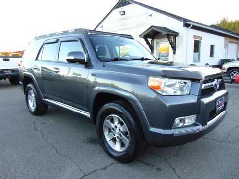 Used 2012 Toyota 4Runner SR5 image 39