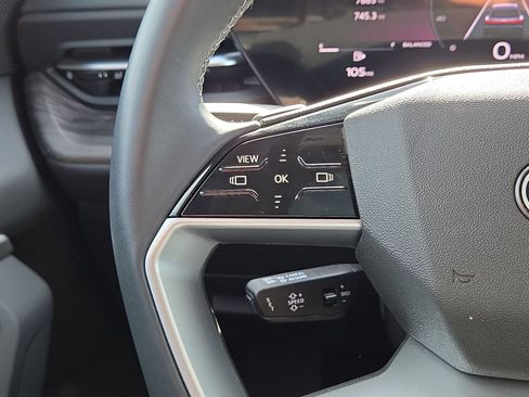 Certified 2025 Audi Q5 Premium w/ Convenience Package image 21