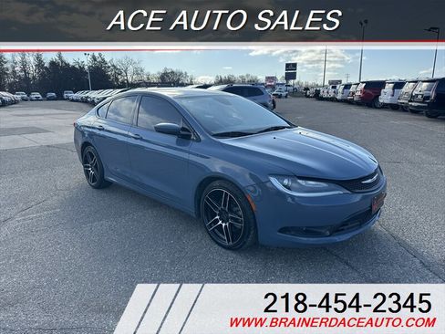 Used 2015 Chrysler 200 S w/ Navigation & Sound Group I image 2