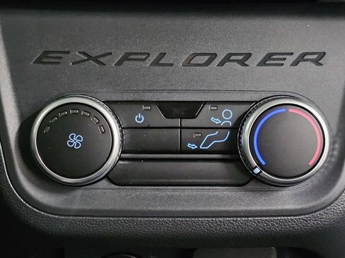 New 2026 Ford Explorer Active w/ Active Comfort Package AWD/4WD image 25