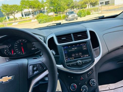 Used 2020 Chevrolet Sonic LS FWD image 15