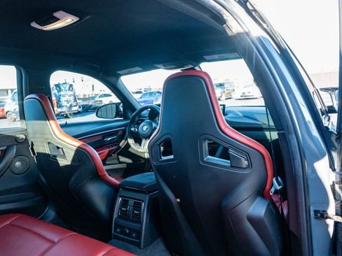 Used 2018 BMW M3 image 43