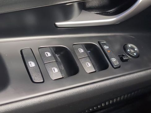 New 2026 Hyundai Elantra Hybrid FWD image 17