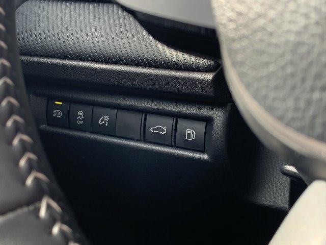 Used 2026 Toyota Camry SE FWD image 10