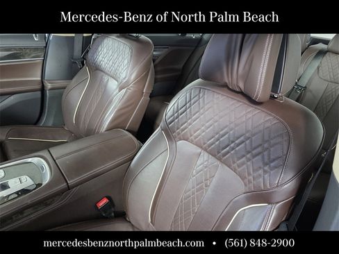 Used 2017 BMW 740i xDrive image 11