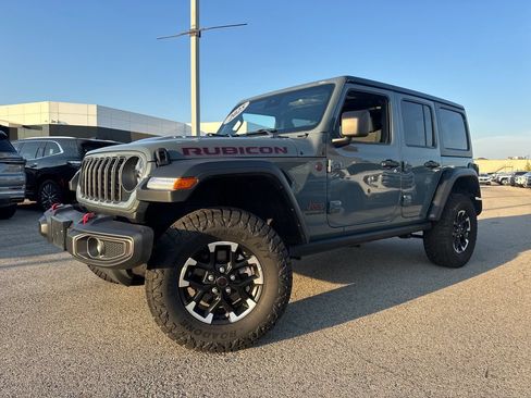 Used 2025 Jeep Wrangler Unlimited Rubicon AWD/4WD image 1