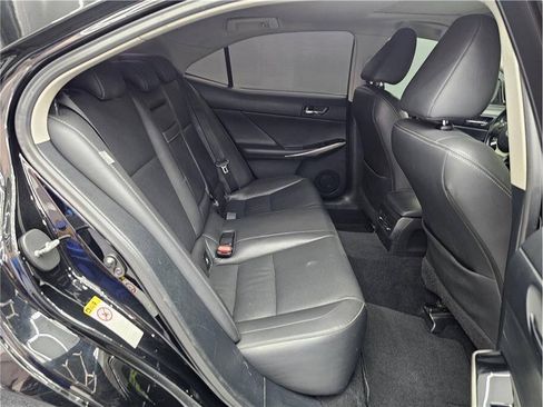 Used 2015 Lexus IS 250 RWD image 13