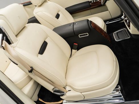 Used 2008 Rolls-Royce Phantom Drophead Coupe RWD image 25