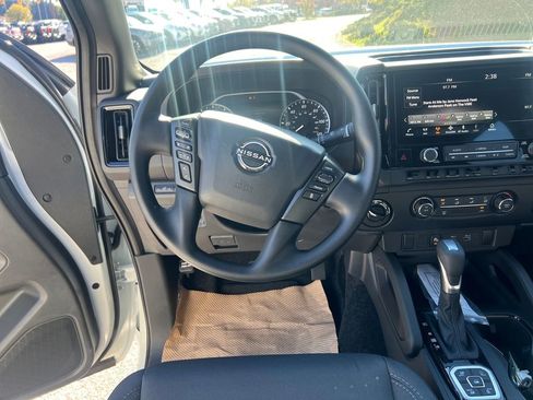 New 2026 Nissan Frontier SV w/ Tow Package AWD/4WD image 14