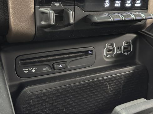 Used 2019 RAM 2500 Laramie image 29