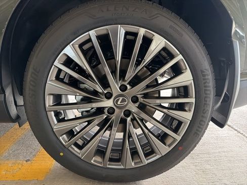 New 2026 Lexus RX 450h AWD image 5