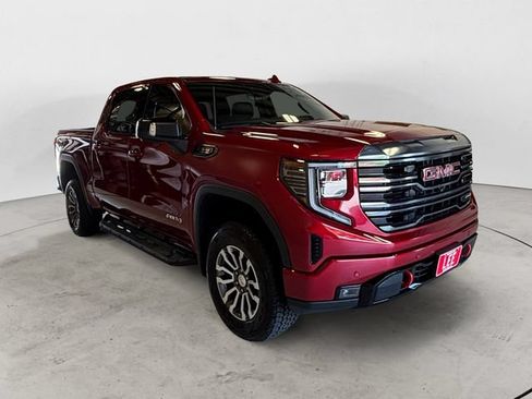 Used 2023 GMC Sierra 1500 AT4 w/ AT4 Premium Package AWD/4WD image 8