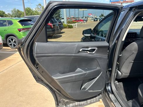 Used 2026 Kia Sportage LX FWD image 13