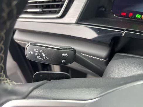 Used 2024 Volkswagen Atlas Cross Sport SE FWD image 15