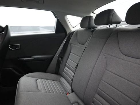 Used 2025 Kia K4 EX FWD image 27