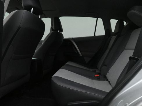 Used 2013 Toyota RAV4 XLE FWD image 13