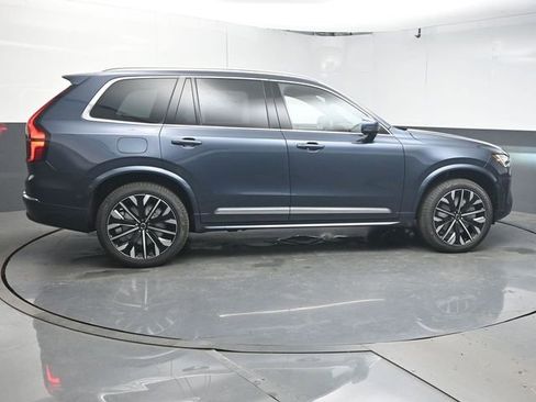 New 2026 Volvo XC90 T8 Plus w/ Protection Package Premier AWD/4WD image 8