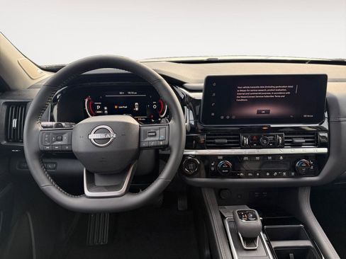 New 2026 Nissan Pathfinder Platinum AWD/4WD image 13