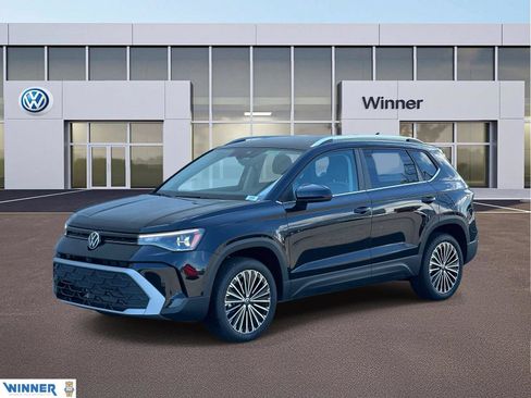New 2026 Volkswagen Taos SE FWD image 1