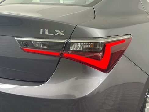Used 2020 Acura ILX FWD image 34