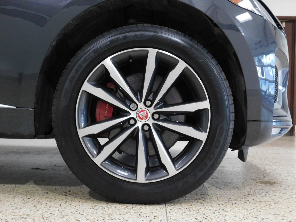 Used 2023 Jaguar F-PACE R-Dynamic S AWD/4WD image 74