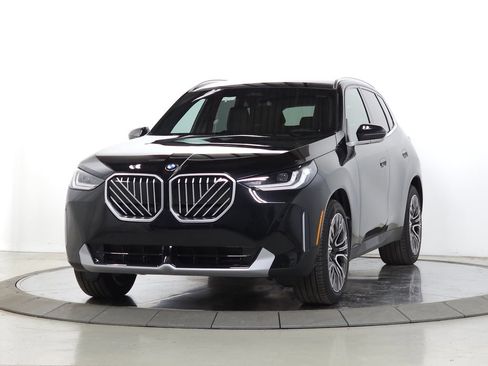 Used 2026 BMW X3 xDrive30i w/ Premium Package AWD/4WD image 3