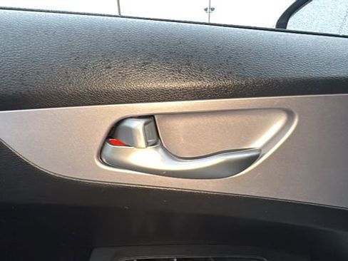 Used 2024 Kia Forte LXS image 12