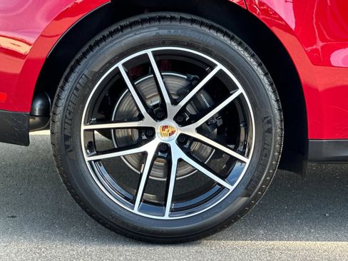 New 2026 Porsche Macan AWD/4WD image 43