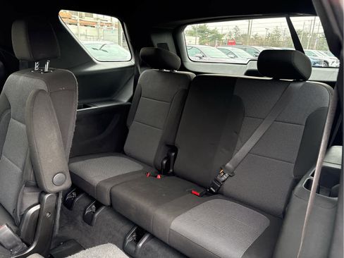 Certified 2023 Chevrolet Traverse LT image 11