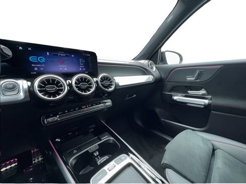 Used 2024 Mercedes-Benz EQB 300 4MATIC w/ AMG Line w/ Night Package image 39
