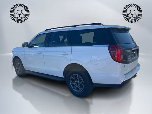 Certified 2025 Ford Expedition Active image 7