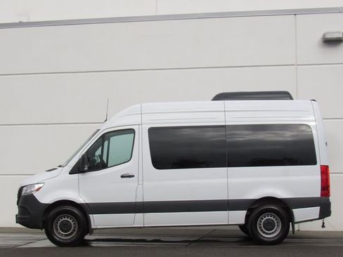 Used 2024 Mercedes-Benz Sprinter 2500 image 4