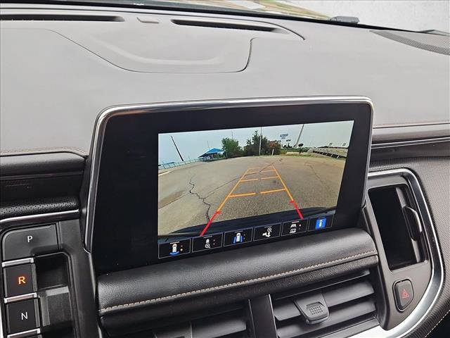 Used 2023 GMC Yukon AT4 w/ Technology Package AWD/4WD image 14