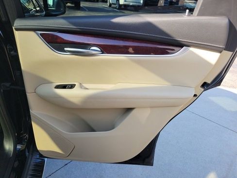 Used 2019 Cadillac XT5 Luxury image 21