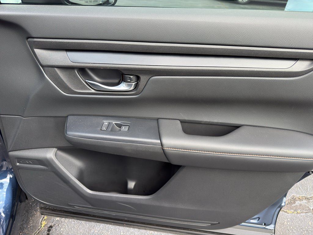 Used 2025 Honda CR-V Sport-L image 33