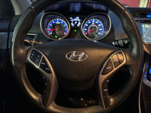 Used 2013 Hyundai Elantra Limited w/ Technology Pkg FWD image 29
