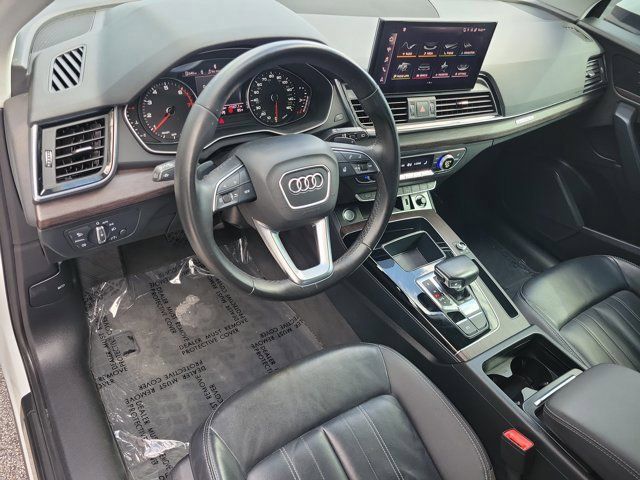 Used 2022 Audi Q5 2.0T Premium w/ Convenience Package AWD/4WD image 20