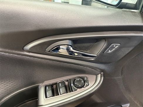 Used 2025 Chevrolet Malibu LT image 20