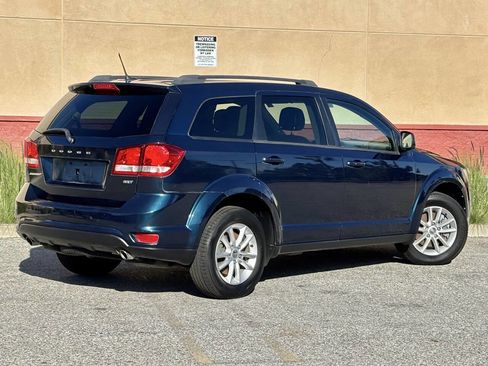 Used 2014 Dodge Journey SXT w/ Flexible Seating Group image 7