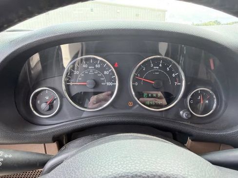 Used 2016 Jeep Wrangler Unlimited Sahara w/ Max Tow Package AWD/4WD image 14