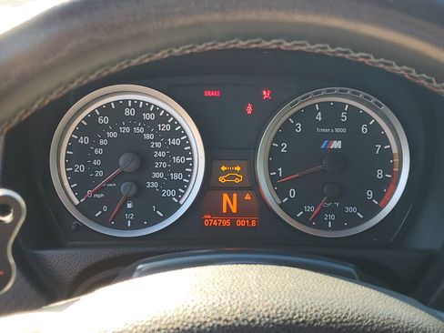 Used 2013 BMW M3 Convertible w/ Premium Pkg image 21