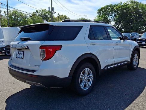 Certified 2023 Ford Explorer XLT w/ Equipment Group 202A AWD/4WD image 4