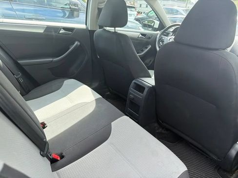 Used 2018 Volkswagen Jetta S FWD image 11