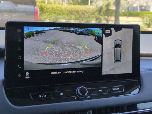 Used 2025 Mitsubishi Outlander SE image 20