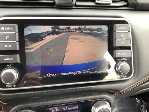 Used 2020 Nissan Versa SR image 26