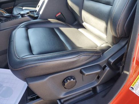 Used 2023 Ford Bronco Badlands image 20